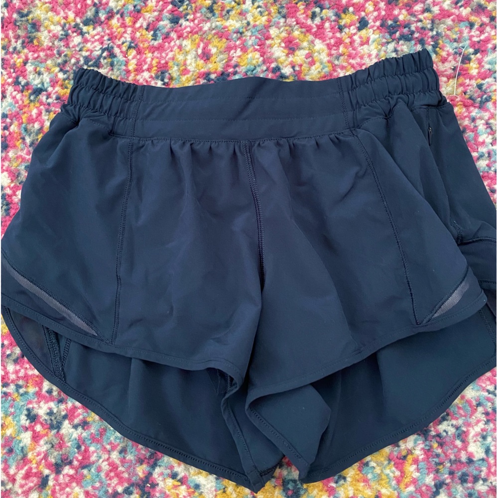 Lululemon hotty hot 2.5in navy blue